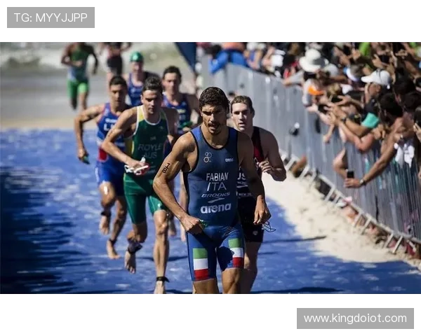 足球场上的铁人传奇：那些鲜少受伤的足球明星们的故事